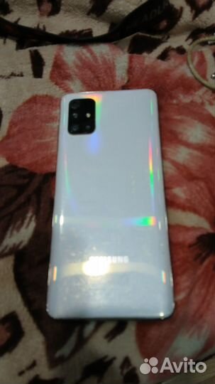 Samsung Galaxy A7 (2018), 6/128 ГБ