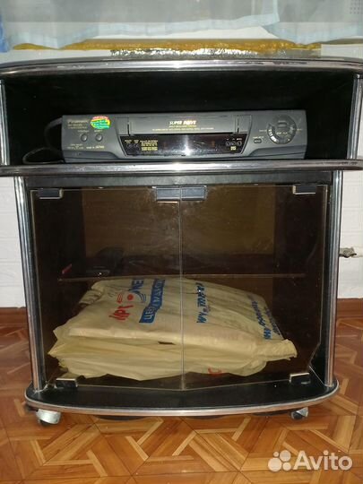 Тумбочки б/у