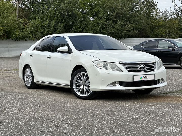 Toyota Camry, 2014