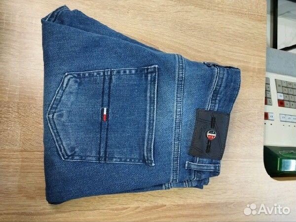 Джинсы Tommy Hilfiger