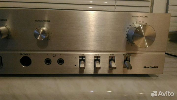 Усилитель Grundig V2000