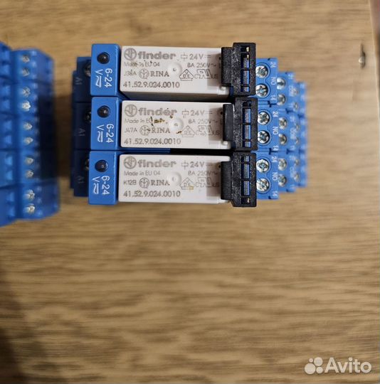 Реле промежуточное Finder (Разное)