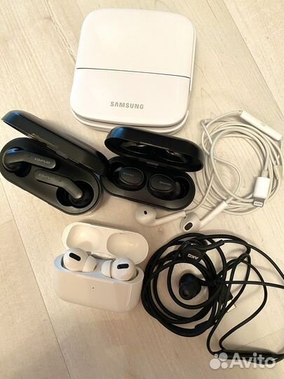 Беспроводные наушники,зарядное устройство samsung