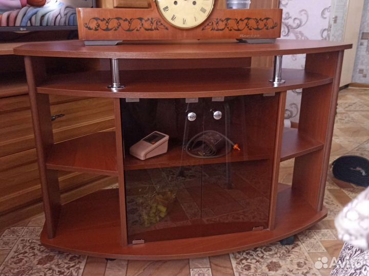 Тумба под телевизор