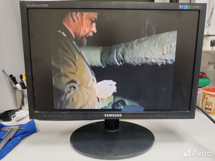 Монитор Samsung 19