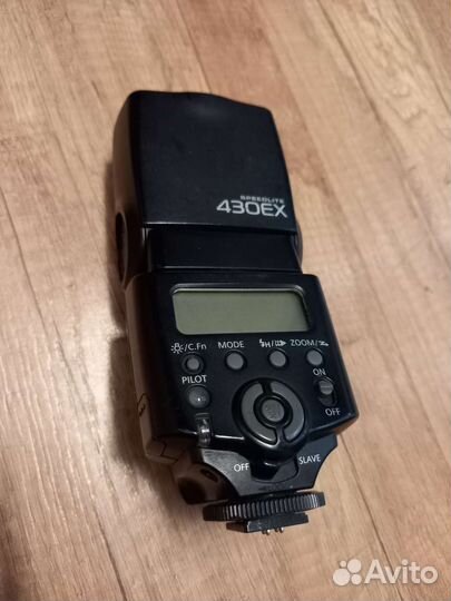 Вспышка Canon Speedlite 430EX