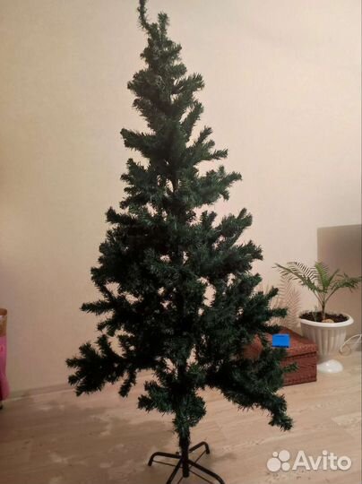 Елка искусственная