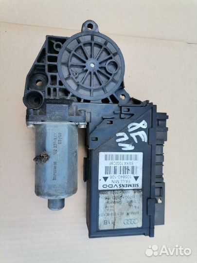 Мотор стеклоподъемника передний левый Ауди А4 Б6