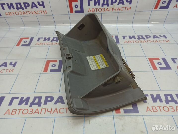 Бардачок Hyundai Accent 2 8451025000LT. Потертости