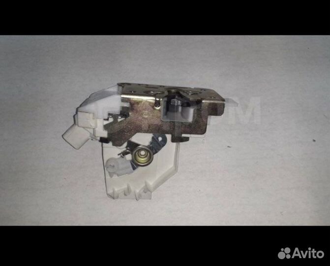 Замок передней левой двери ford mondeo 3