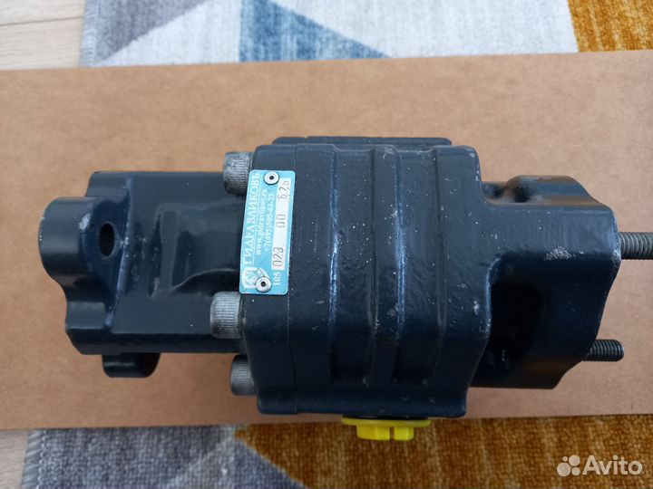 Гидронасос NPH 61 SX UNI tandem 10502300626