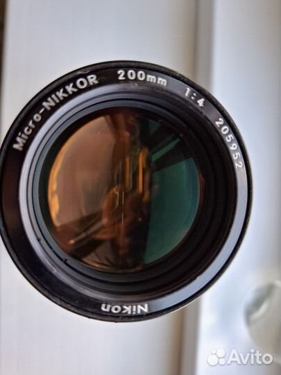 Nikon 200mm f/4 AI-s Micro-nikkor