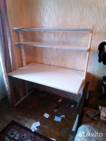 Письменный стол IKEA