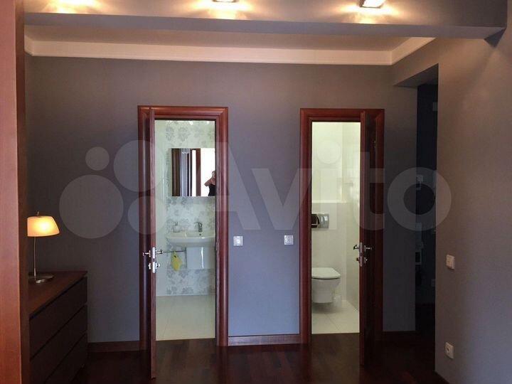 3-к. квартира, 100 м², 6/8 эт.