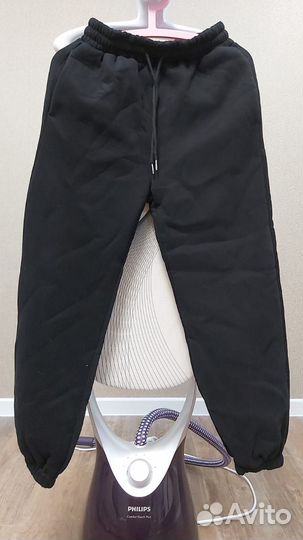 Костюм женский. Худи, брюки и куртка