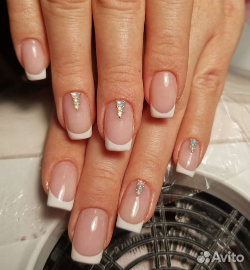 Наращивание ноготков