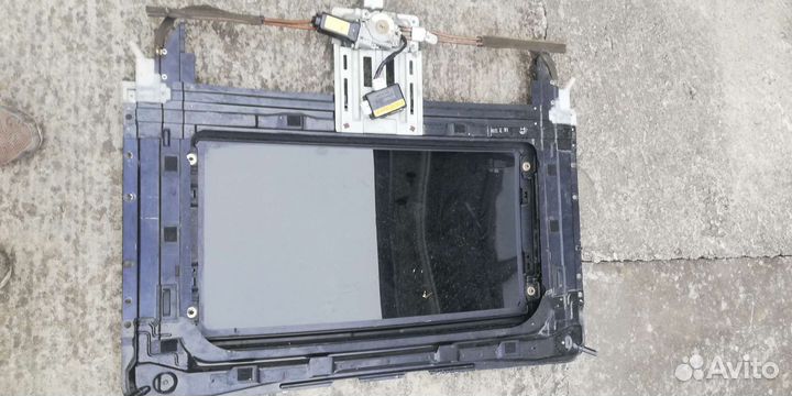 Люк на крышу авто