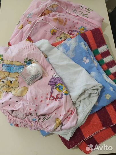 Детская кроватка с матрасом