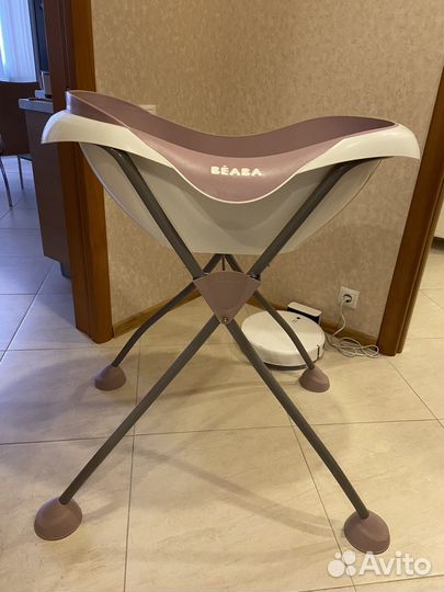 Детская ванночка для купания с подставкой