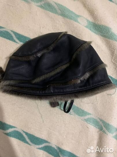 Шапка кожанная женская