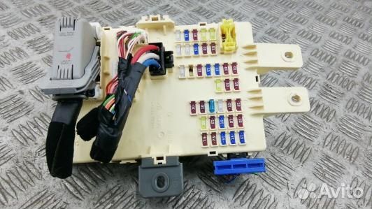 Блок предохранителей KIA sportage 3 (86N25M101)