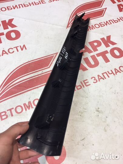 Накладки порогов Hyundai Veloster 2011