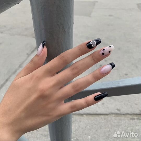 Маникюр и педикюр