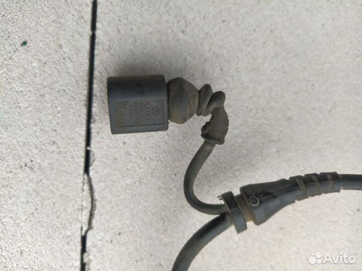 Датчик ABS передний Audi A4 B6 B7