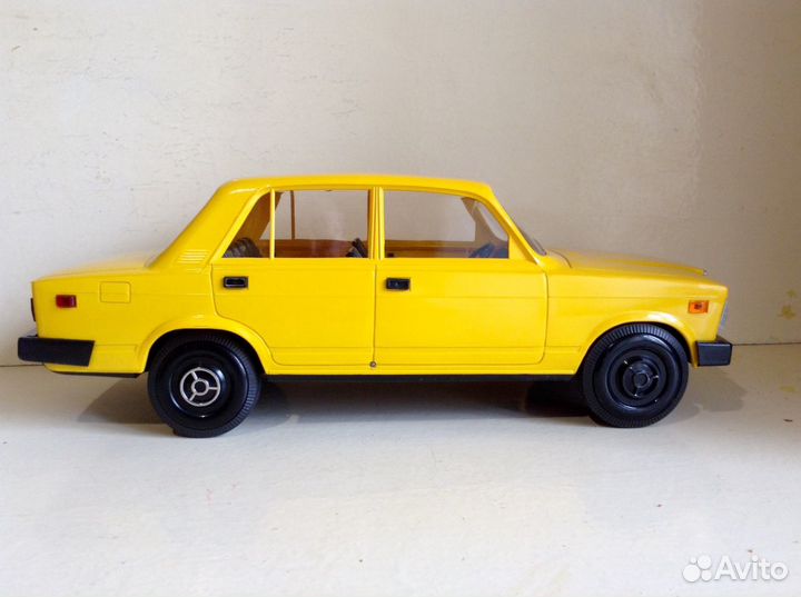 Машина ваз-2107, 1/9, СССР