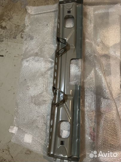 Усилитель заднего бампера