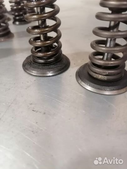 Клапана Dodge Caravan 3.3