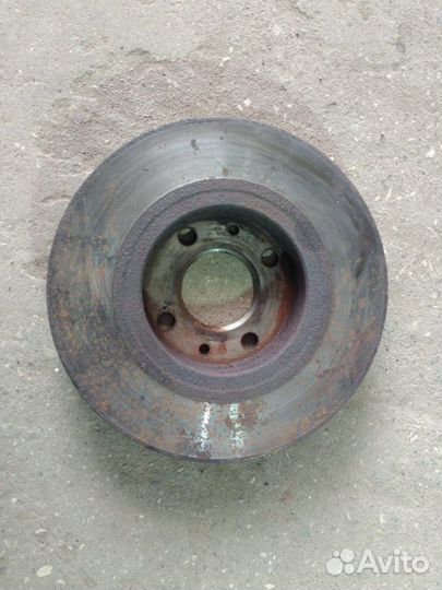 Тормозной диск передний Nissan Micra K12 CR12DE