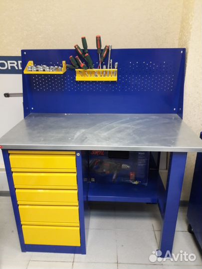 Металлическая мебель