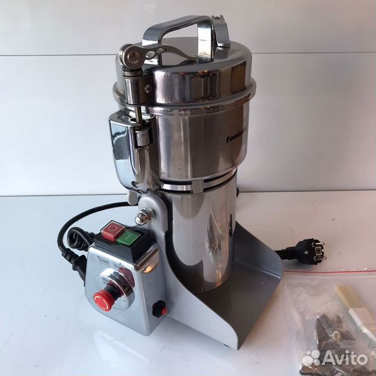 Измельчитель для специй, орехов