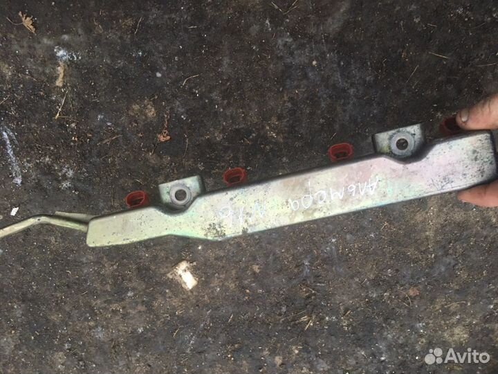 Топливная рампа Nissan Almera N16