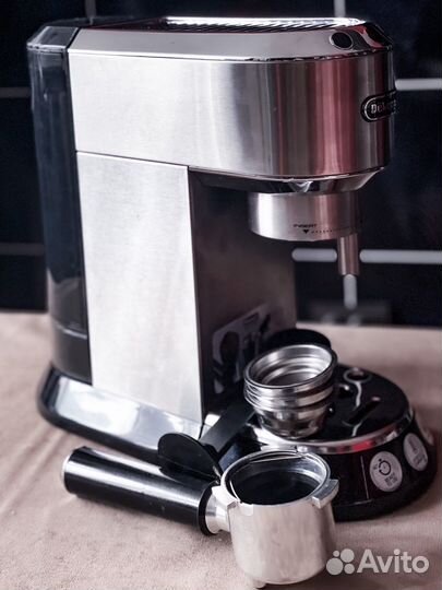 Кофеварка рожковая Delonghi ec 680