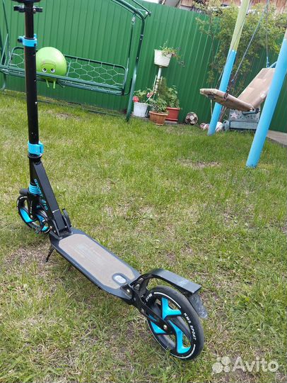 Самокат двухколесный кмс 210