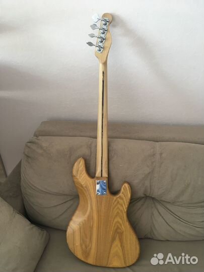 Бас гитара леворукая мастеровая Jazz Bass