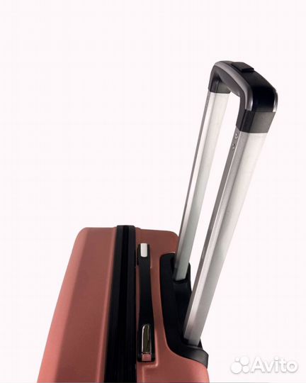 Чемодан на колесах