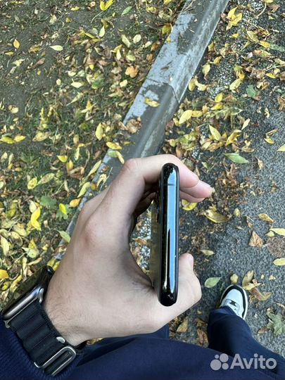 iPhone 11 Pro, 64 ГБ