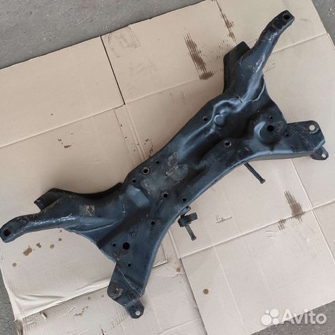 Подрамник передний на Mitsubishi Lancer 9