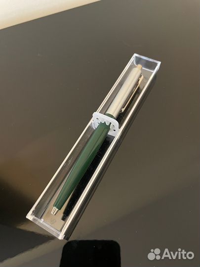 Ручка шариковая подарочная