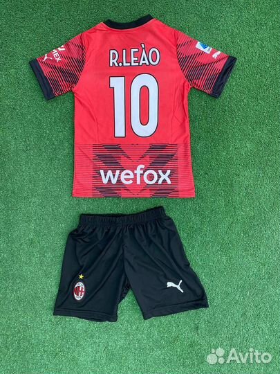 Футбольная форма Милан Леао 2023/2024