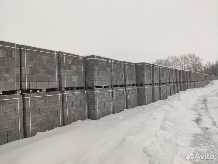 Полнотелый блок керамзитобетонный М75