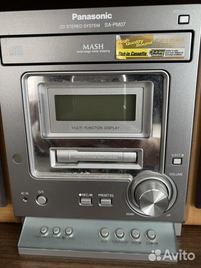 Магнитофон Panasonic