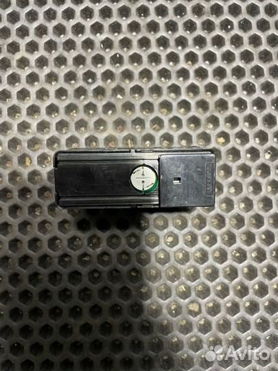 Кнопка аварийной сигнализации Bmw 3 E46 M54B30