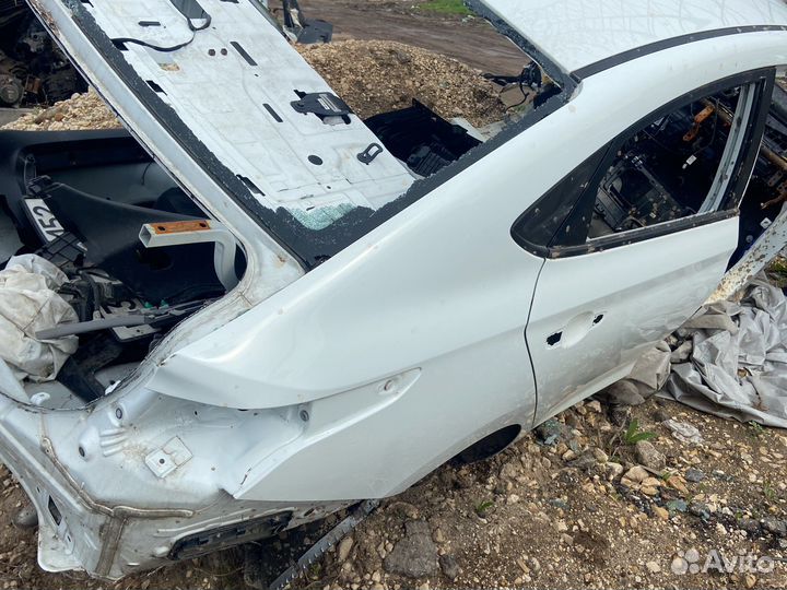 Задняя правая четверть Hyundai Solaris 2