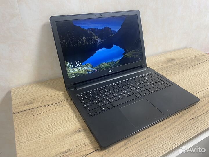 Ноутбук dell 15.6 i3 5005u/SSD 240GB