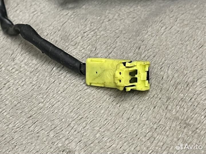 Шлейф подрулевой X-Trail T32