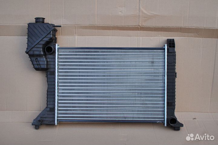 Радиатор MB Sprinter